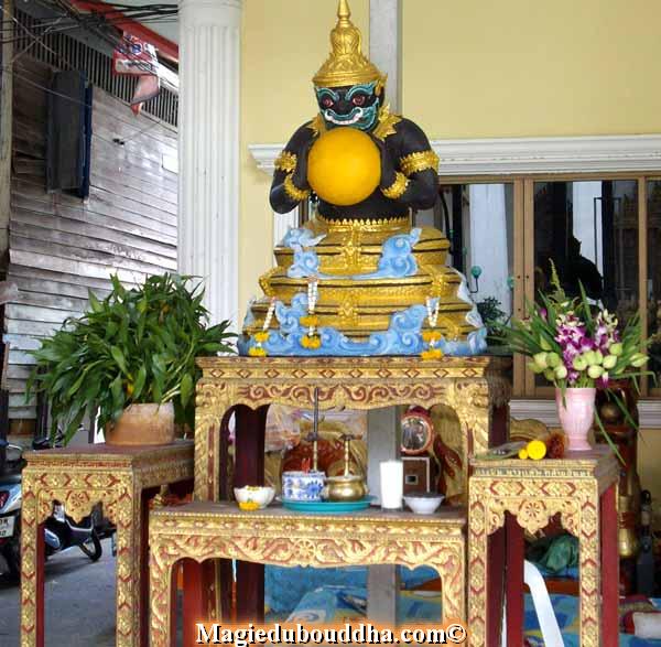 phra rahu temple thai